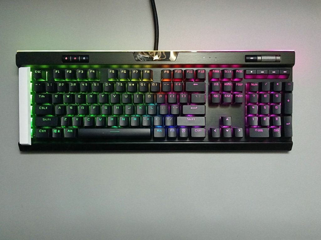 Corsair PBT Transparent Keycap - đánh giá và giá Gaming Keyboard Corsair
